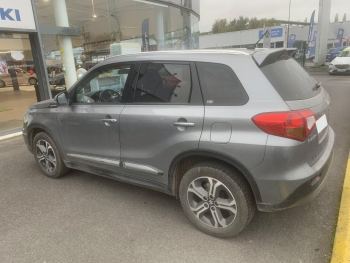 Photo 7 de l'offre SUZUKI Vitara 1.6 VVT Pack à 14490 € chez Fiat, Suzuki