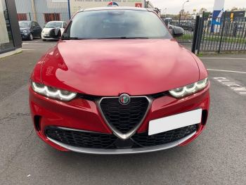 Photo 2 de l'offre ALFA ROMEO Tonale 1.5 Hybrid 160 ch VGT TCT7 Ti à 43840 € chez Fiat, Suzuki