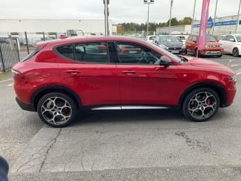 Photo 4 de l'offre ALFA ROMEO Tonale 1.5 Hybrid 160 ch VGT TCT7 Ti à 43840 € chez Fiat, Suzuki