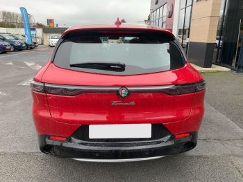 Photo 5 de l'offre ALFA ROMEO Tonale 1.5 Hybrid 160 ch VGT TCT7 Ti à 43840 € chez Fiat, Suzuki