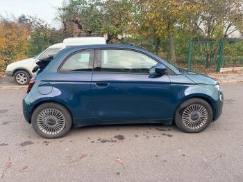 Photo 4 de l'offre FIAT 500C 500C e 118 ch Nouvelle 500 à 28990 € chez Fiat, Alfa Romeo, Suzuki, Nissan