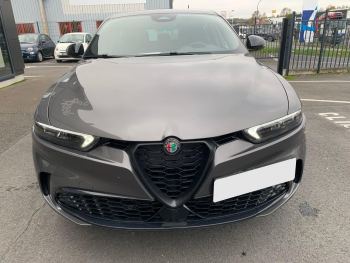 Photo 2 de l'offre ALFA ROMEO Tonale 1.3 Hybride Rechargeable PHEV 190ch AT6 e-Q4 Sprint à 45880 € chez Fiat, Suzuki