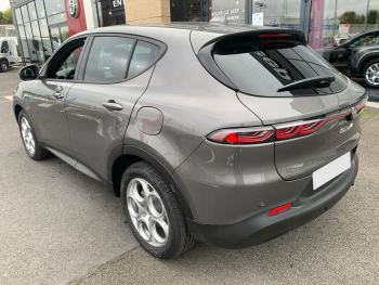 Photo 7 de l'offre ALFA ROMEO Tonale 1.3 Hybride Rechargeable PHEV 190ch AT6 e-Q4 Sprint à 45880 € chez Fiat, Suzuki