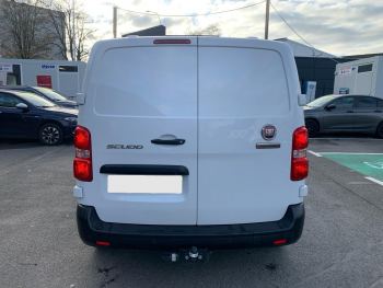 Photo 5 de l'offre FIAT Scudo Fg 1.5 MULTIJET 120 STANDARD PRO LOUNGE à 22990 € chez Fiat, Alfa Romeo Jeep