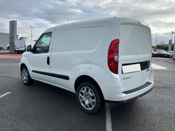 Photo 7 de l'offre FIAT Doblo Cargo FT 1.4 GNV T-JET 120 PRO LOUNGE à 14590 € chez Fiat, Alfa Romeo, Suzuki, Nissan