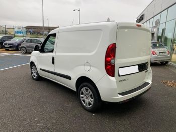 Photo 7 de l'offre FIAT Doblo Fg FT 1.6 MULTIJET 105 PRO LOUNGE à 11990 € chez Fiat, Alfa Romeo Jeep