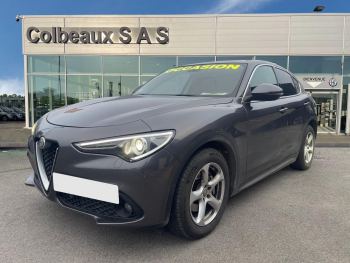 Photo 1 de l'offre ALFA ROMEO Stelvio 2.2 150 ch AT8 Super à 22990 € chez Fiat, Alfa Romeo Jeep