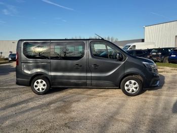 Photo 4 de l'offre RENAULT Trafic Combi L1 2.0 BLUE DCI 150 S/S à 39990 € chez Fiat, Alfa Romeo, Suzuki, Nissan