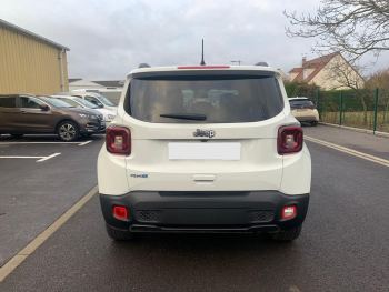 Photo 5 de l'offre JEEP Renegade Limited 1.3 Turbo T4 190 ch 4xe BVA à 29990 € chez Fiat, Alfa Romeo, Suzuki, Nissan