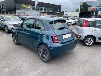 Photo 7 de l'offre FIAT 500 500 e 118 ch Icône à 16990 € chez Fiat, Alfa Romeo Jeep