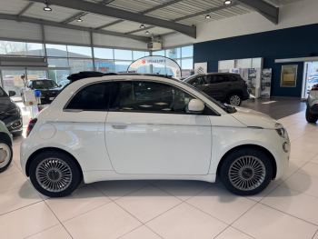 Photo 4 de l'offre FIAT 500C Nouvelle 500 cabriolet 42 kWh à 26990 € chez Fiat, Alfa Romeo, Suzuki, Nissan